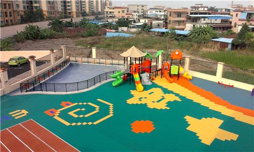 「幼儿园塑胶跑道」有哪些材料？有哪些优缺点？