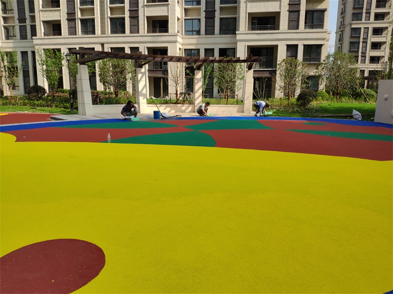 「小区塑胶地坪」施工流程是怎样的? 「小区塑胶地坪」施工流程是怎样的?