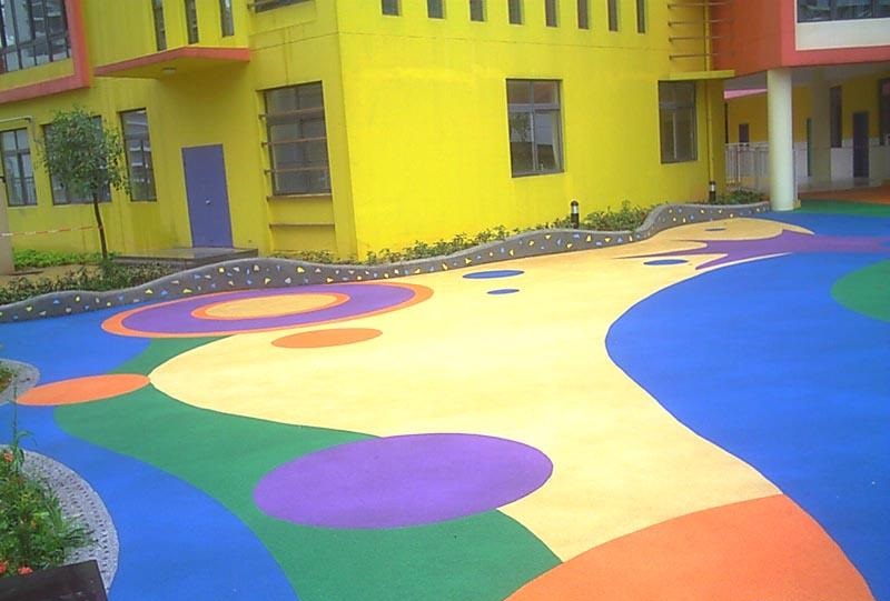 「小区塑胶地坪」施工工艺是什么？